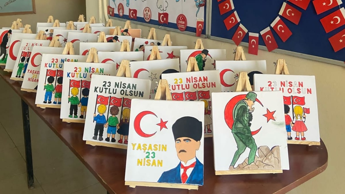 23 NİSAN BOYAMA ETKİNLİĞİ